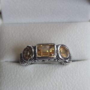 Very unique Vintage Sterling Silver Citrine Ring Sz 4.25
